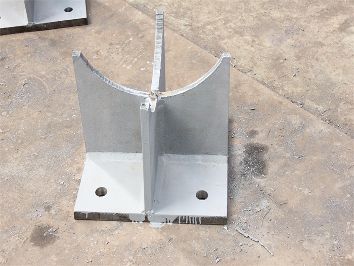 四平螺栓球支座